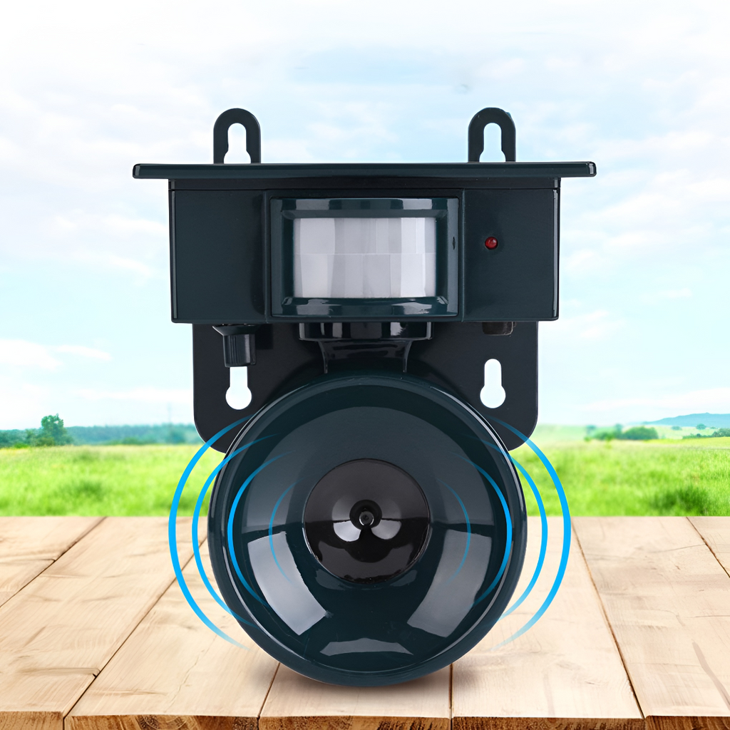 Solar-Powered Motion-Sensor Bird Repeller for Outdoor Pest Control