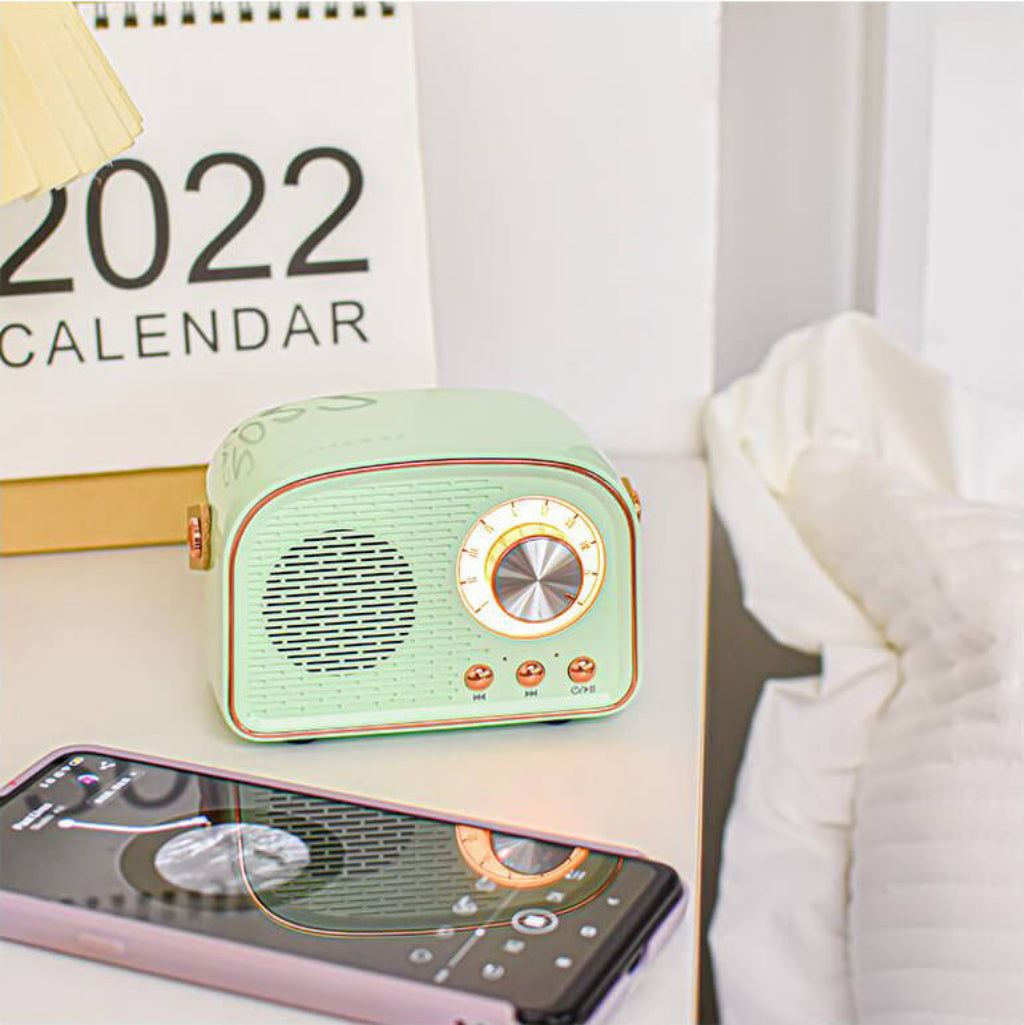 Retro Portable Wireless Bluetooth Radio Speaker